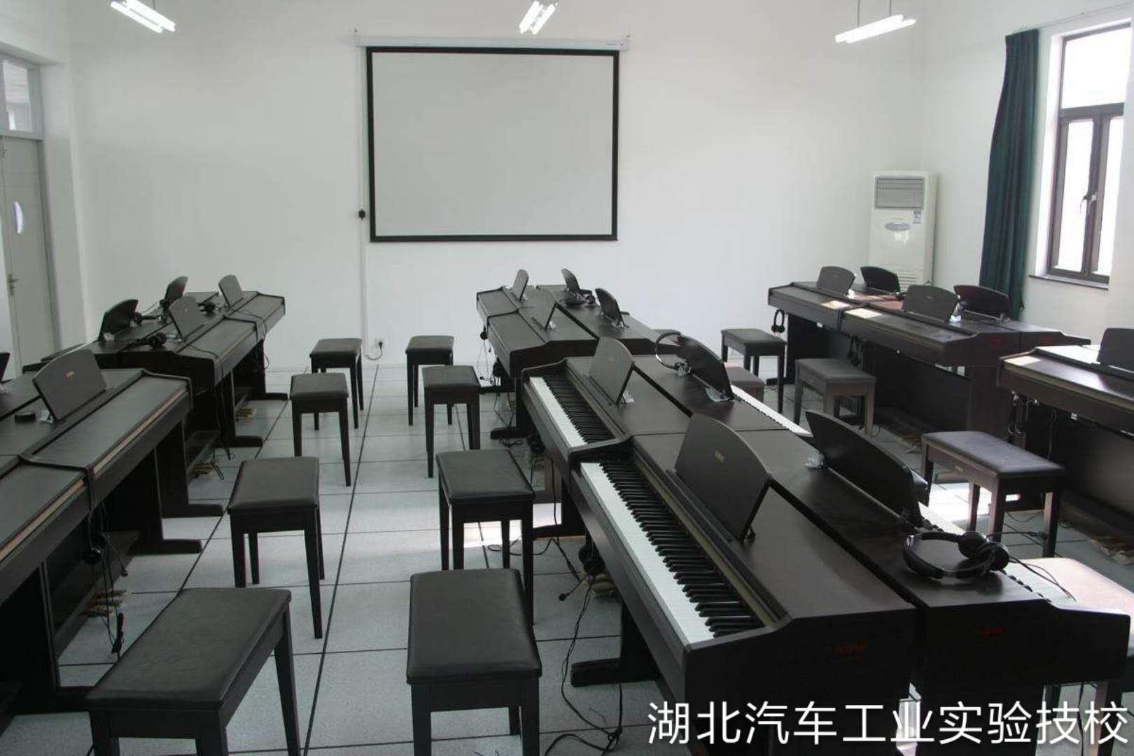 郑州艺术幼儿师范学校